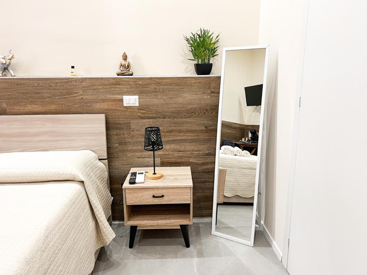 Al 115 Rooms Cagliari Dış mekan fotoğraf